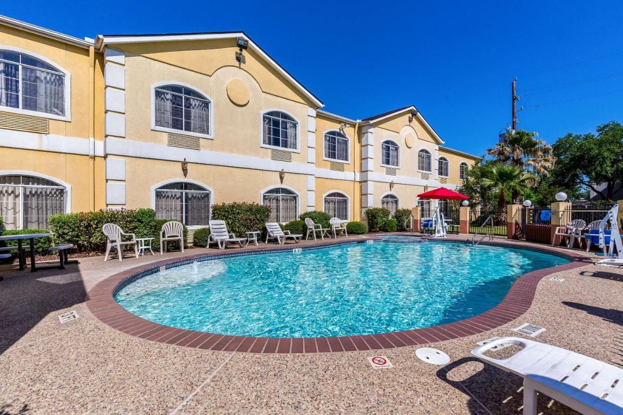 Quality Suites North Houston - Spring Вестфілд Екстер'єр фото